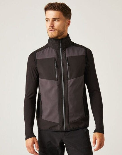 Regatta Professional Regatta E-Volve 2L SoftShell BodyWarmer - Ash/Black