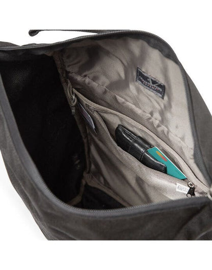 Craghoppers Expert Kiwi Rolltop 16L - Black